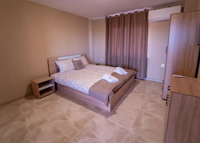 катлея * Hisarya